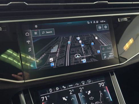 Used 2023 Audi Q8 Prestige image 39