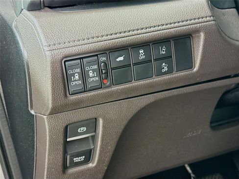 Used 2020 Honda Odyssey EX-L image 14