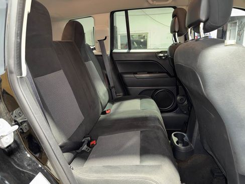 Used 2015 Jeep Compass Sport w/ Power Value Group image 22