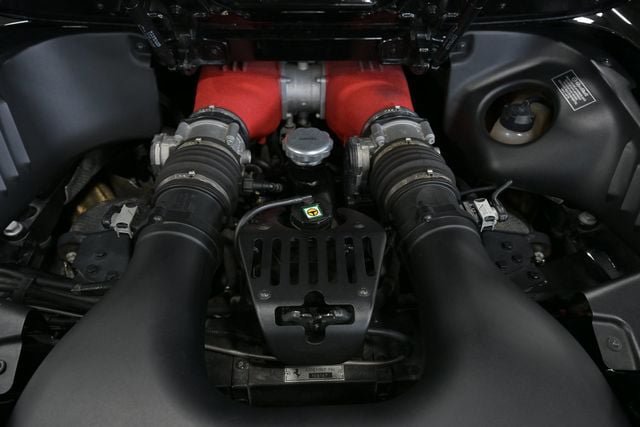 Used 2013 Ferrari 458 Spider RWD image 35
