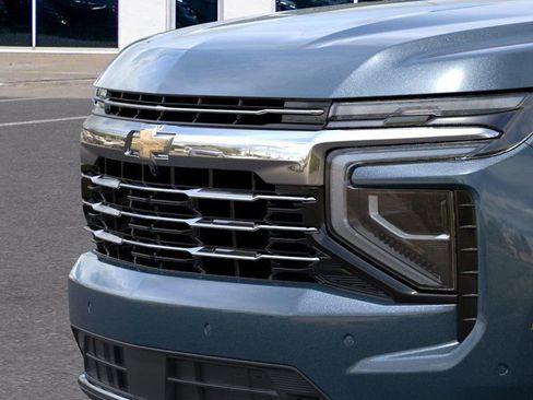 New 2026 Chevrolet Suburban LT w/ Comfort Package image 16