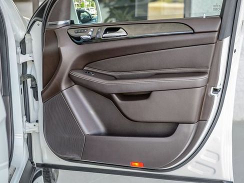 Used 2018 Mercedes-Benz GLS 450 4MATIC w/ Premium Package image 60