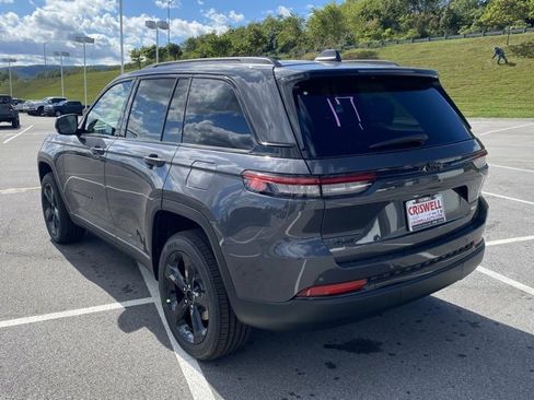 New 2025 Jeep Grand Cherokee Altitude w/ Trailer Tow Package image 5