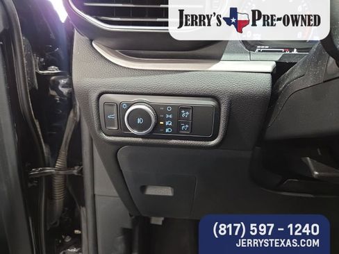 Used 2023 Ford Explorer XLT w/ Equipment Group 202A AWD/4WD image 13