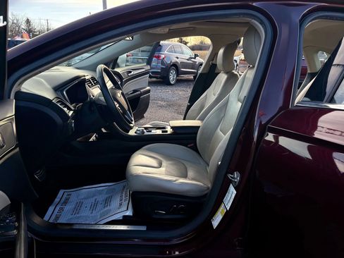 Used 2017 Ford Fusion Titanium image 17