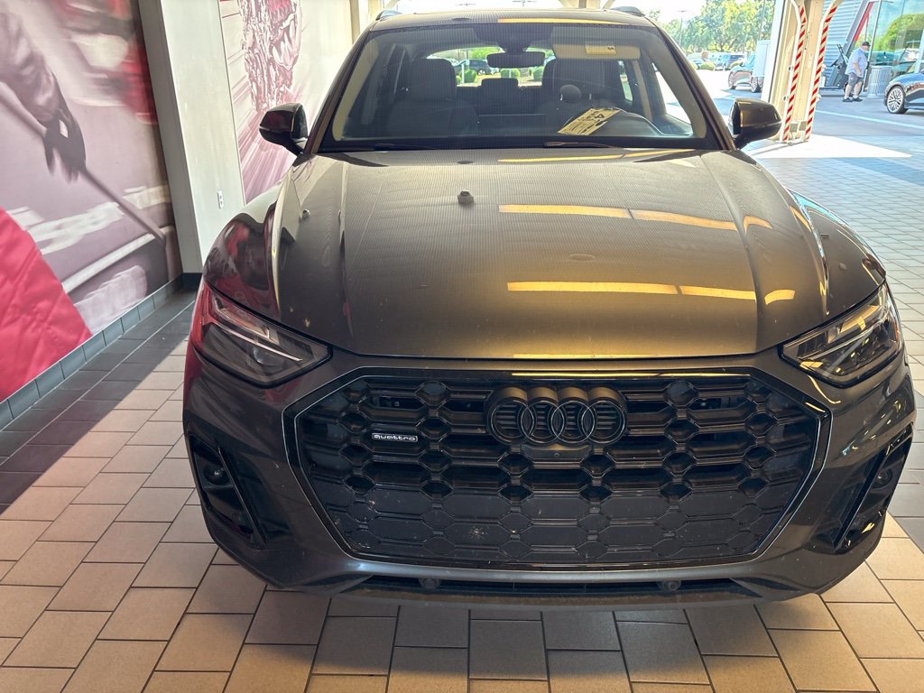 Used 2023 Audi Q5 2.0T Premium Plus AWD/4WD image 2