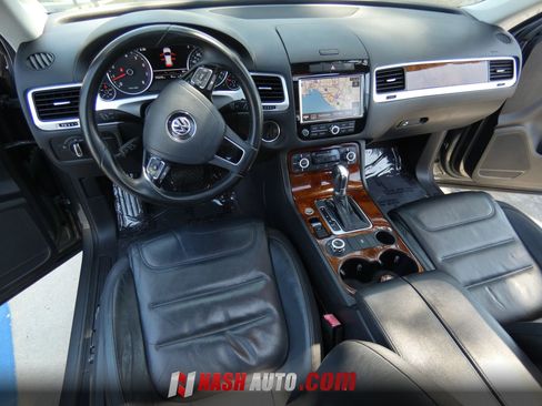 Used 2014 Volkswagen Touareg VR6 AWD/4WD image 20