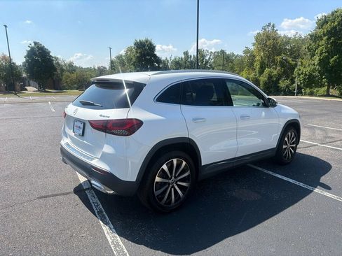 Used 2021 Mercedes-Benz GLA 250 4MATIC image 4