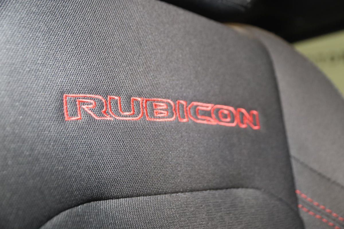Used 2021 Jeep Gladiator Rubicon AWD/4WD image 15