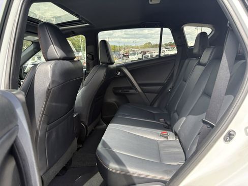 Used 2017 Toyota RAV4 SE w/ Advanced Technology Package image 15