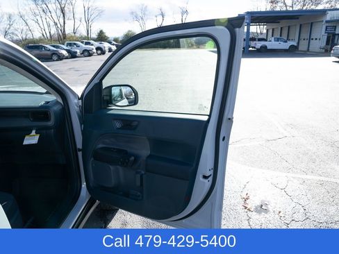 Used 2025 Ford Maverick XL w/ Equipment Group 102A image 15