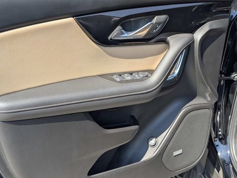 Used 2025 Chevrolet Blazer Premier FWD image 12