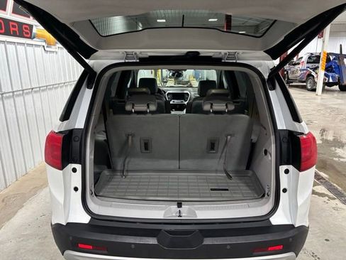 Used 2019 GMC Acadia SLT image 9