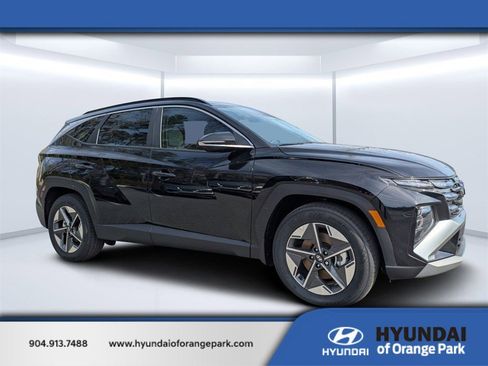 New 2025 Hyundai Tucson SEL image 1