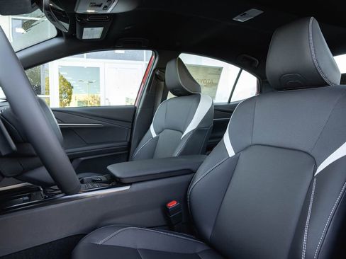 New 2026 Toyota Camry SE FWD image 8