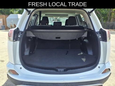 Used 2016 Toyota RAV4 XLE FWD image 7