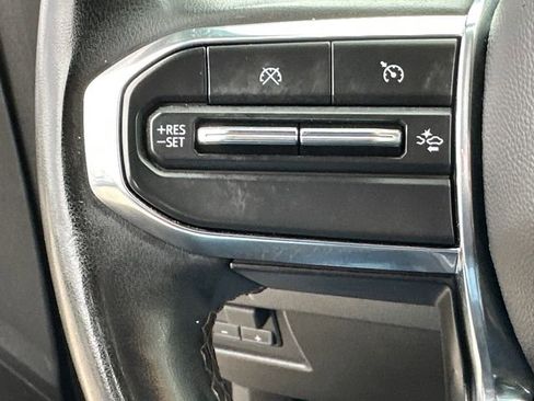 Used 2023 GMC Canyon Denali image 26