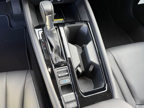 Certified 2025 Honda Accord Touring image 30