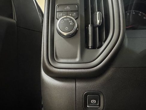 Used 2024 GMC Sierra 1500 Pro w/ Graphite Edition RWD image 10