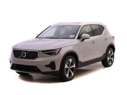 Certified 2025 Volvo XC40 B5 Core w/ Protection Package Premier