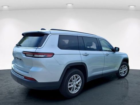 Used 2025 Jeep Grand Cherokee L Laredo w/ Luxury Tech Group I AWD/4WD image 10