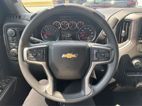 Used 2021 Chevrolet Silverado 1500 Custom w/ Safety Confidence Package AWD/4WD image 18
