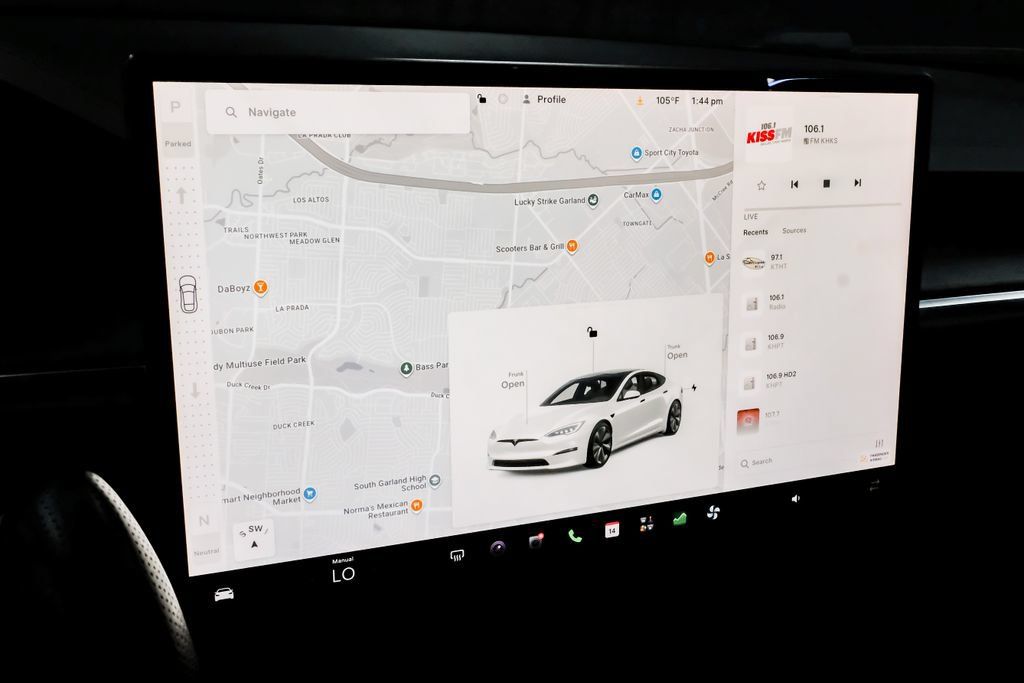 Used 2022 Tesla Model S AWD/4WD image 32