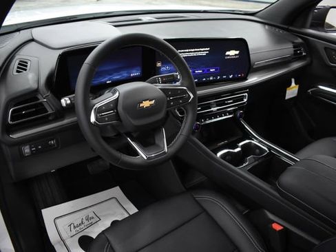 New 2026 Chevrolet Traverse LT w/ Driver Confidence Package image 16