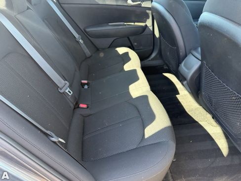 Used 2020 Kia Optima LX image 14