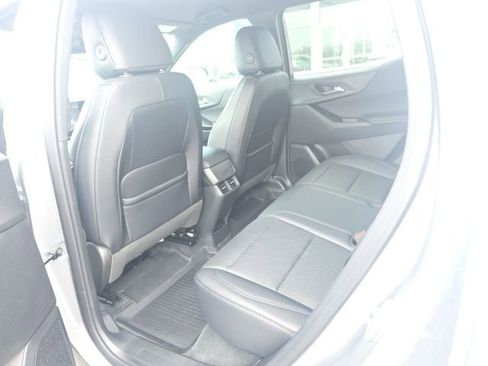 New 2026 Chevrolet Equinox LT w/ Convenience Package II image 23