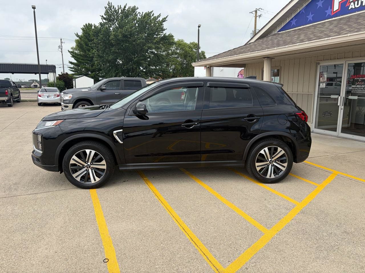 Used 2024 Mitsubishi Outlander Sport SE AWD/4WD image 4