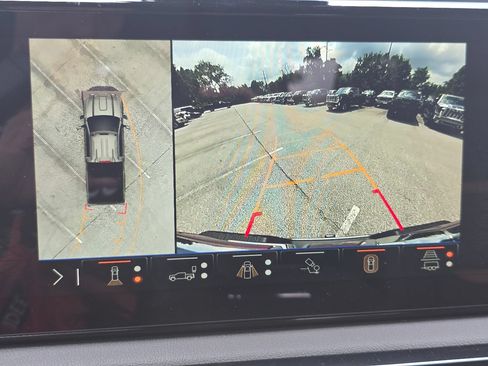 New 2026 GMC Sierra 2500 AT4 w/ AT4 Premium Plus Package AWD/4WD image 8