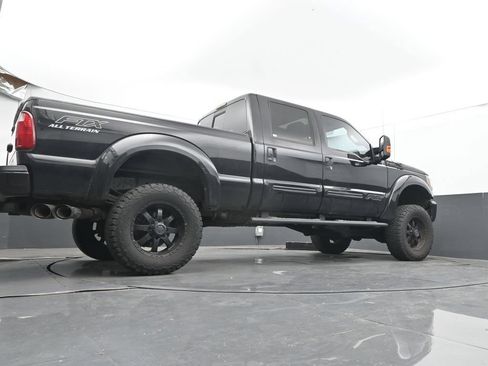 Used 2015 Ford F250 Lariat w/ Lariat Ultimate Package AWD/4WD image 34
