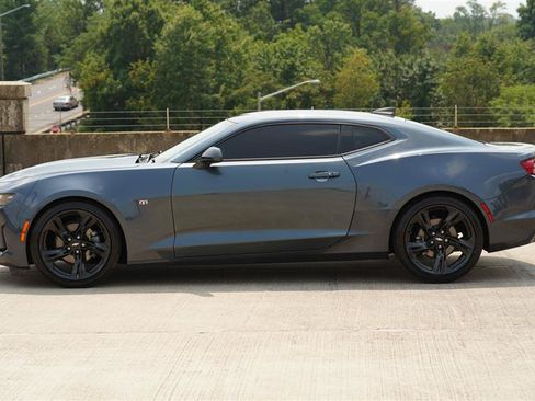 Used 2019 Chevrolet Camaro LT RWD image 2