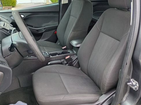 Used 2017 Ford Focus SE image 14