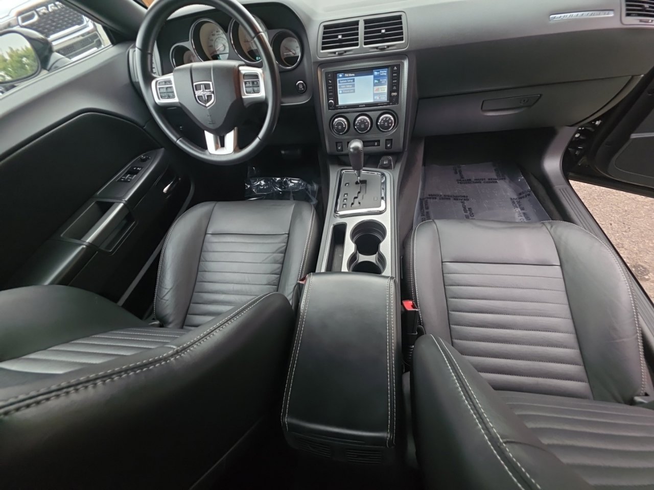 Used 2011 Dodge Challenger R/T RWD image 28