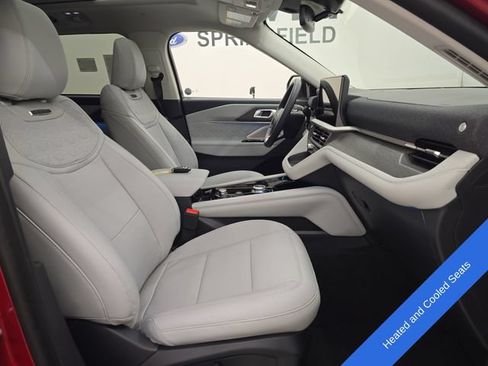 New 2026 Ford Explorer Platinum w/ LUX Leather Package AWD/4WD image 10