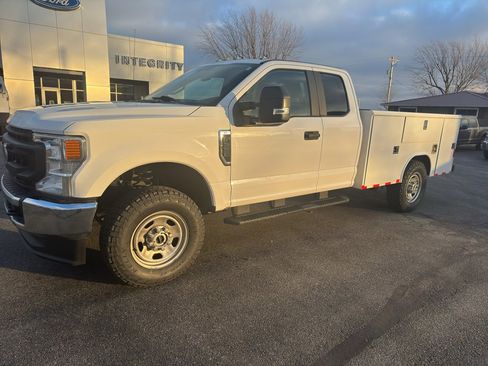 Used 2020 Ford F350 XL w/ Power Equipment Group image 6
