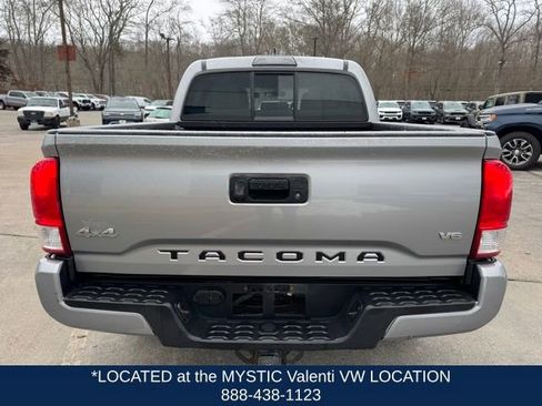 Used 2016 Toyota Tacoma SR w/ Towing Package image 7