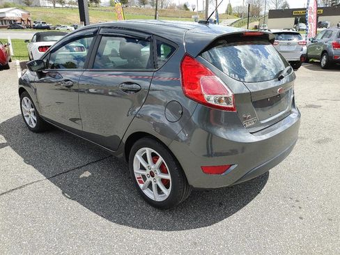 Used 2019 Ford Fiesta SE w/ Equipment Group 201A image 3