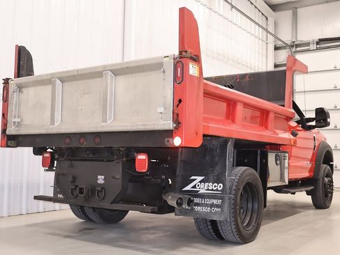 Certified 2017 Ford F550 4x4 Regular Cab Super Duty image 46