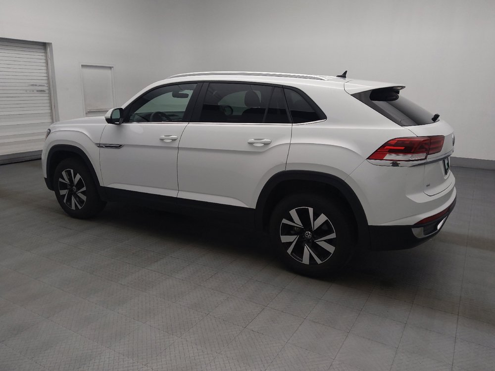 Used 2023 Volkswagen Atlas Cross Sport SE FWD image 3