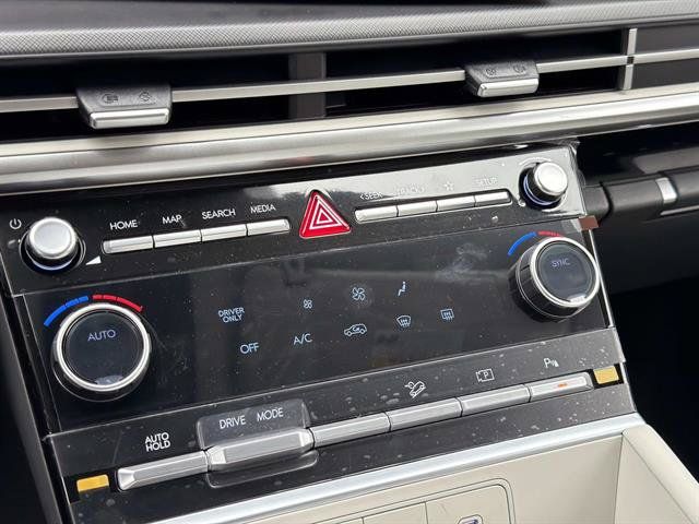 New 2026 Hyundai Santa Fe SE FWD image 12