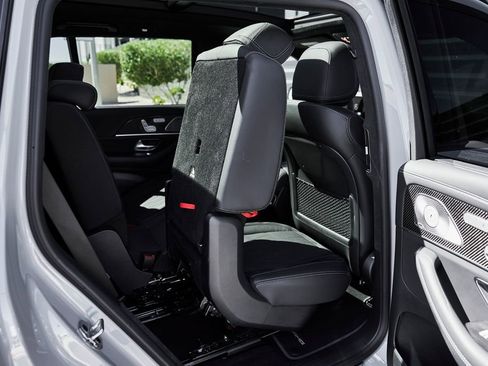 Used 2026 Mercedes-Benz GLS 63 AMG 4MATIC image 43