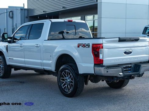Used 2017 Ford F250 Lariat w/ Lariat Ultimate Package AWD/4WD image 9