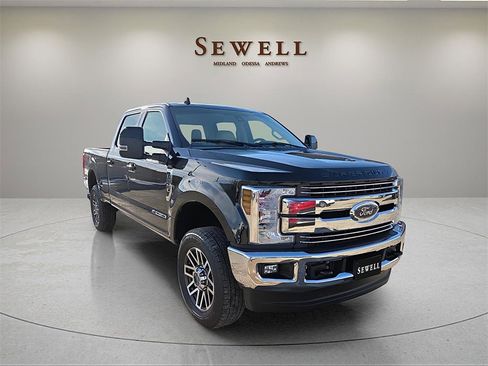 Used 2019 Ford F250 Lariat w/ Lariat Ultimate Package image 6