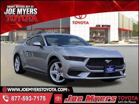 Used 2026 Ford Mustang Premium RWD image 1