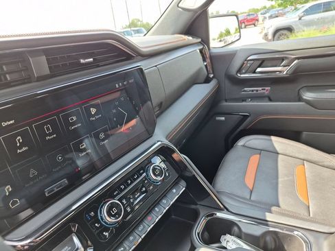 Certified 2023 GMC Sierra 1500 AT4 AWD/4WD image 30