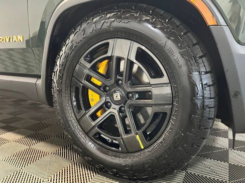 Used 2023 Rivian R1T Adventure AWD/4WD image 3