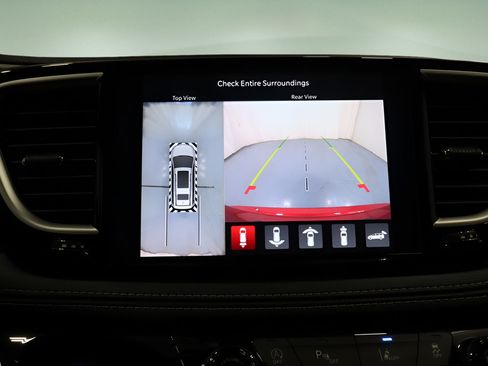 New 2027 Chrysler Pacifica Limited FWD image 22